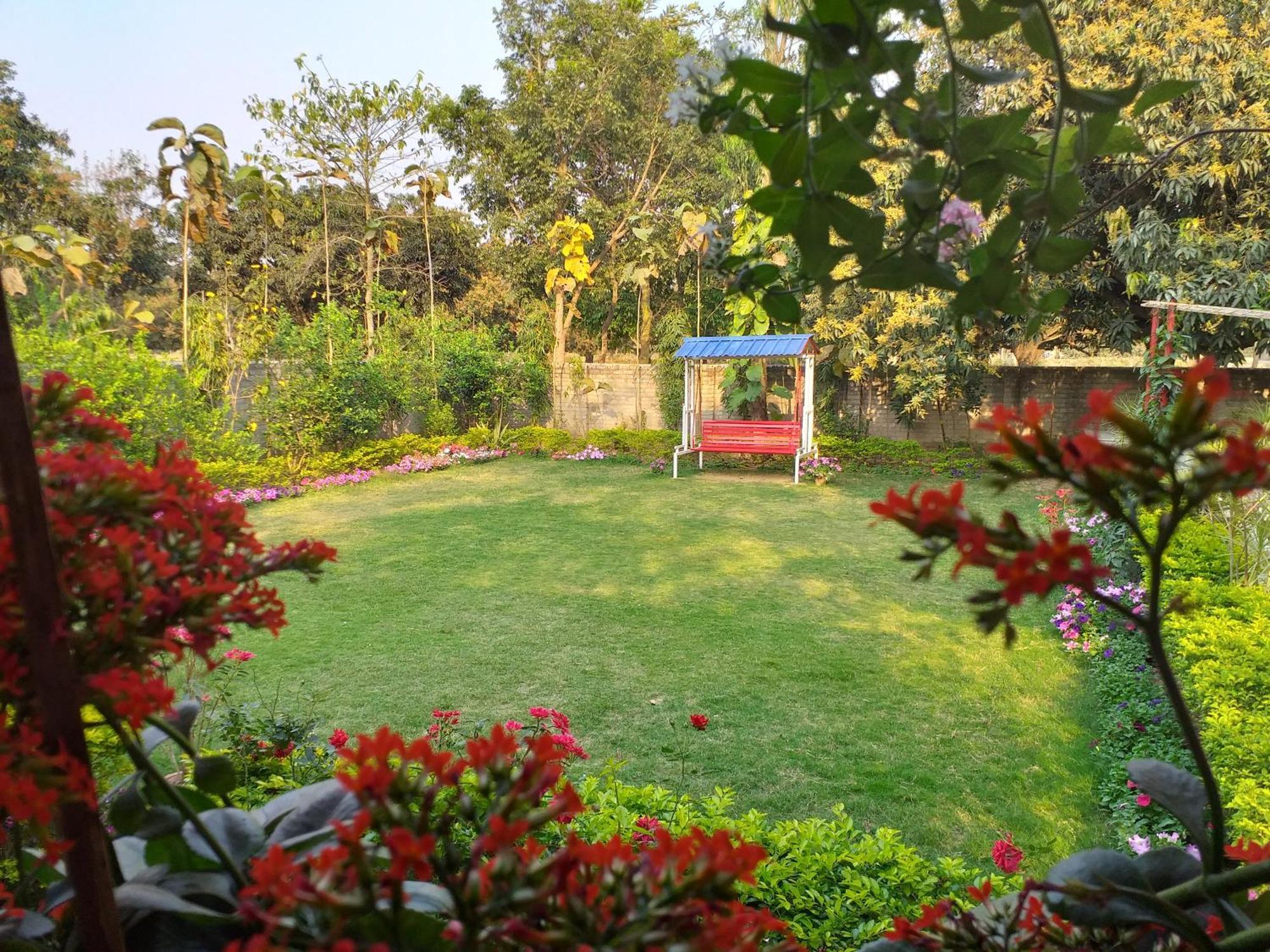 Atmaja The Cottage Garden Under Tourism Department Government Of West Bengal Māldah Exterior foto