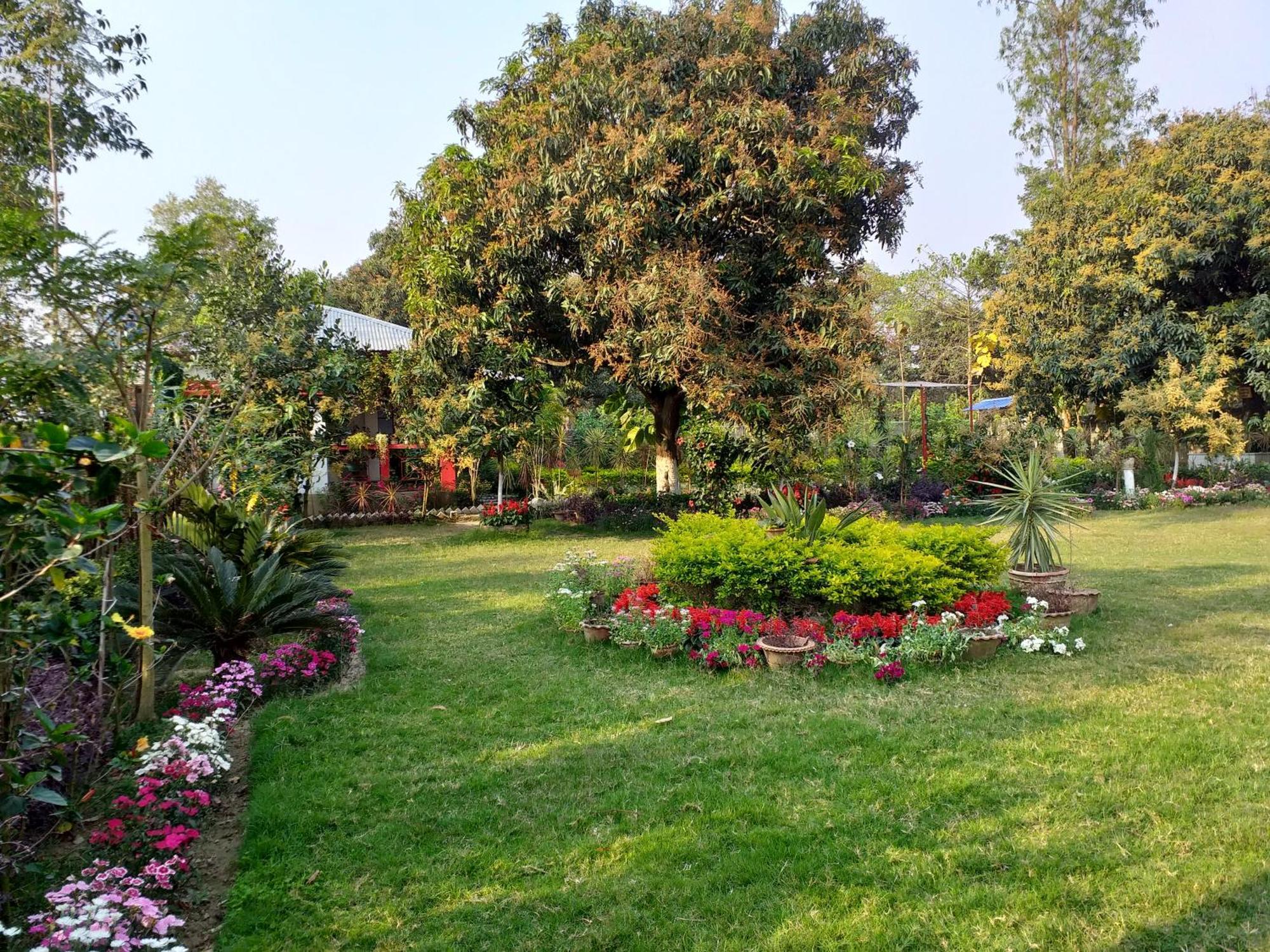 Atmaja The Cottage Garden Under Tourism Department Government Of West Bengal Māldah Exterior foto